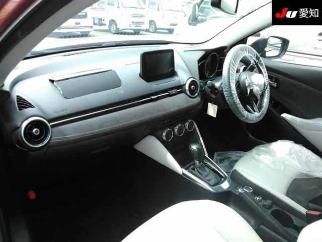 MAZDA MAZDA2 2020