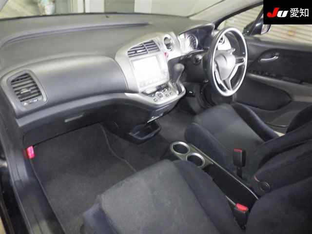 HONDA STREAM 2008