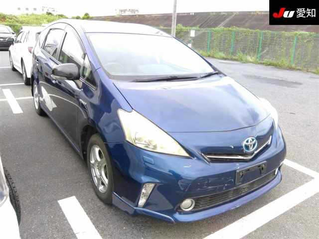 TOYOTA PRIUS ALPHA 2012