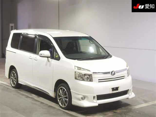 TOYOTA VOXY 2008