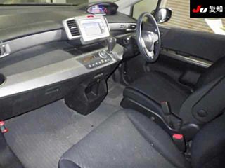 HONDA FREED 2012