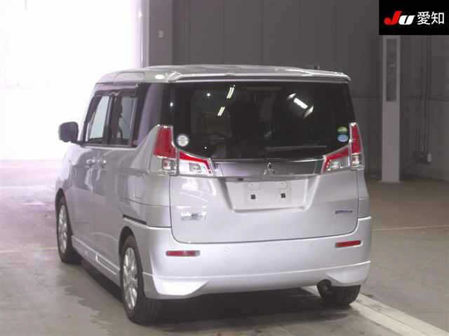 MITSUBISHI DELICA D2 2018