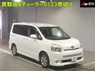 TOYOTA VOXY 2008