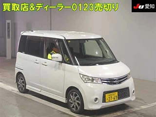 NISSAN ROOX 2010