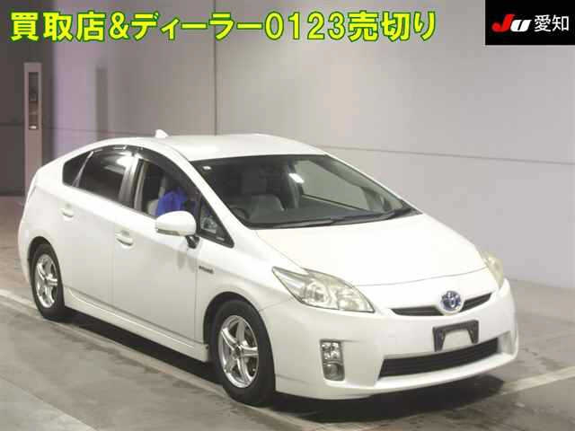 TOYOTA PRIUS 2011