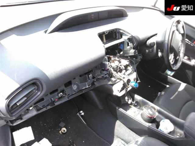 TOYOTA PRIUS 2016
