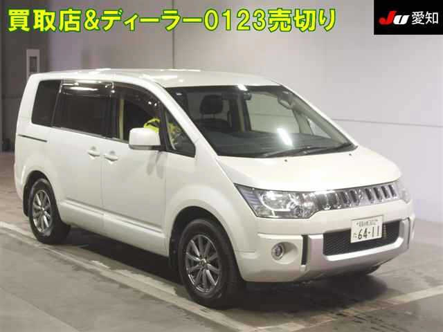 MITSUBISHI DELICA D5 2014