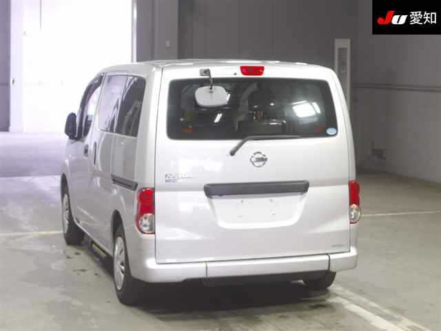 NISSAN NV200 2013