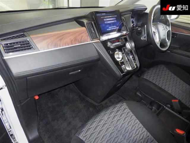 MITSUBISHI DELICA D5 2024