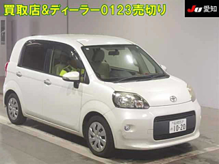 TOYOTA PORTE 2013