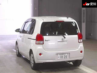 TOYOTA PORTE 2013