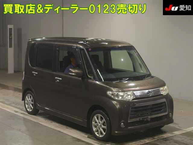DAIHATSU TANTO 2012