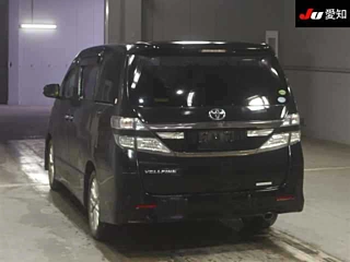 TOYOTA VELLFIRE 2013
