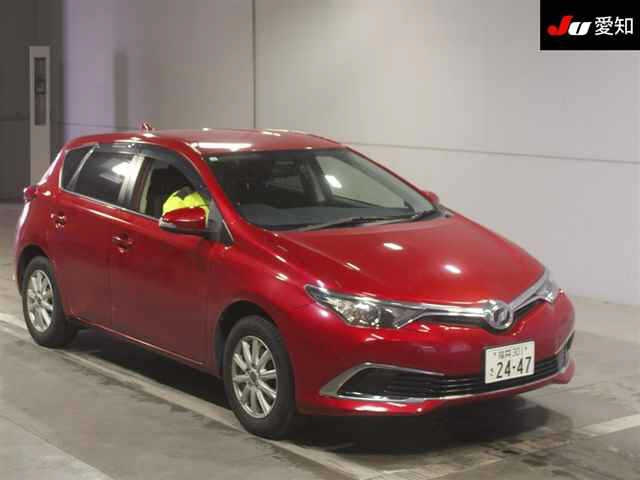 TOYOTA AURIS 2015