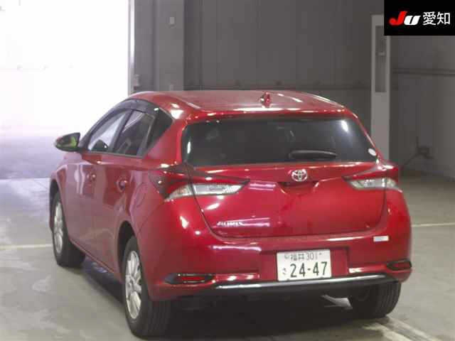 TOYOTA AURIS 2015