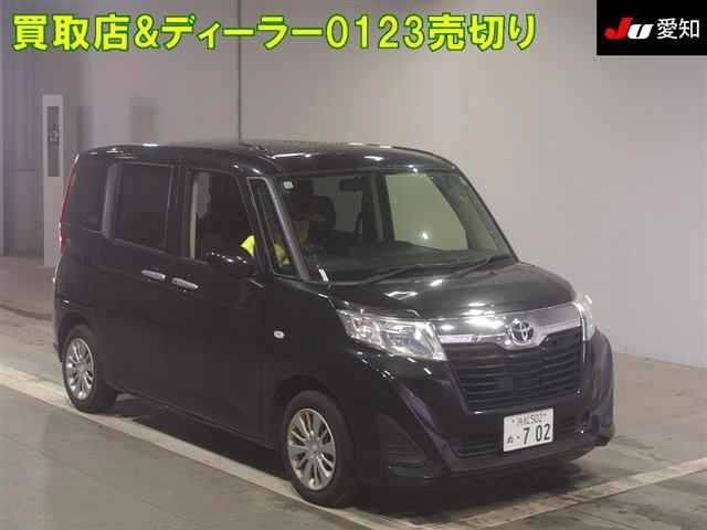 TOYOTA ROOMY 2017