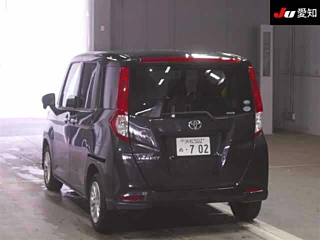 TOYOTA ROOMY 2017