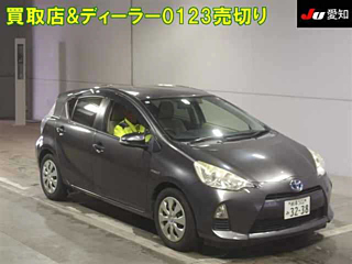 TOYOTA AQUA 2012