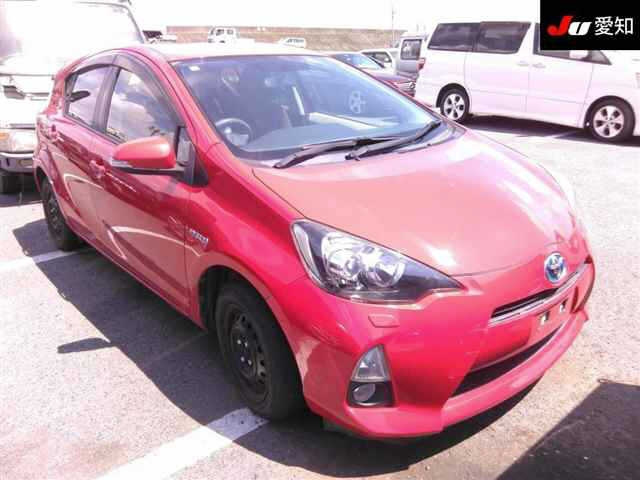 TOYOTA AQUA 2013