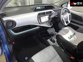 TOYOTA AQUA 2012