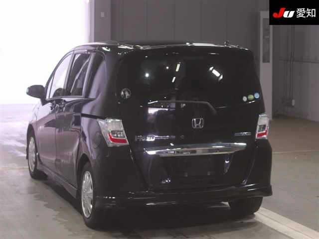 HONDA FREED 2013