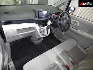 DAIHATSU MOVE 2015