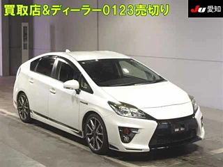 TOYOTA PRIUS 2013