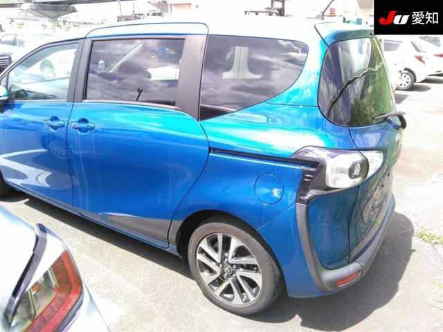 TOYOTA SIENTA 2015