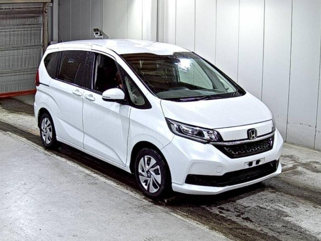 HONDA FREED 2023