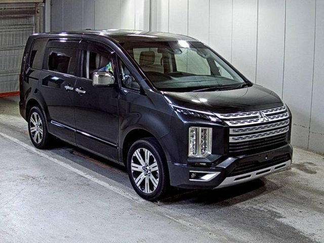 MITSUBISHI DELICA D5 2022
