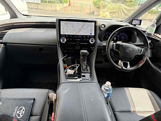 TOYOTA ALPHARD 2024