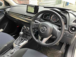 MAZDA DEMIO 2015