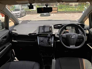 TOYOTA WISH 2012