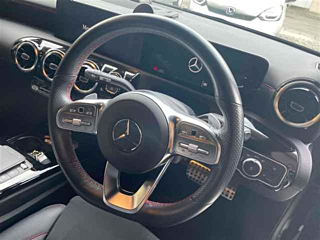 MERCEDES BENZ A CLASS 2021