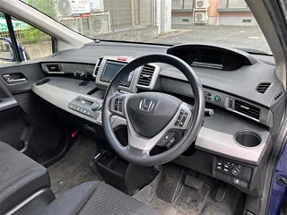 HONDA FREED 2015