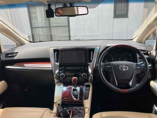 TOYOTA ALPHARD 2015