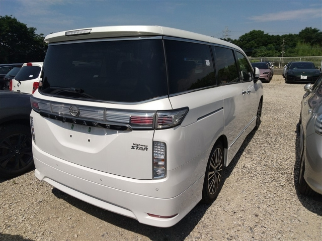 NISSAN ELGRAND 2023