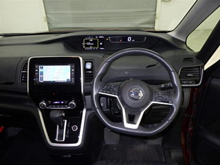 NISSAN SERENA 2017