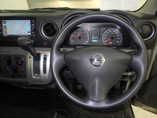 NISSAN CARAVAN VAN 2020