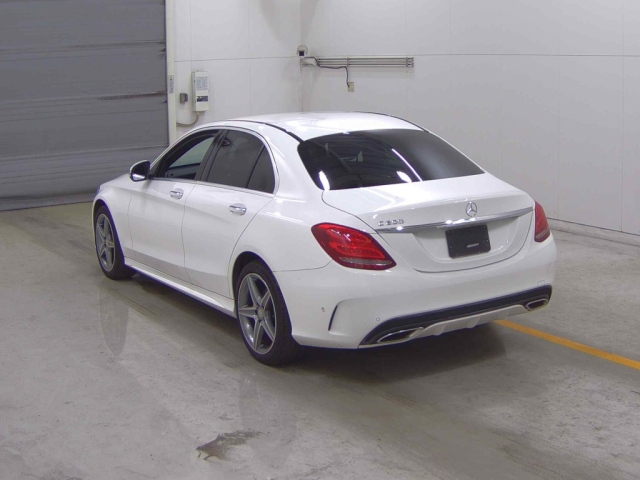 MERCEDES BENZ C CLASS 2015