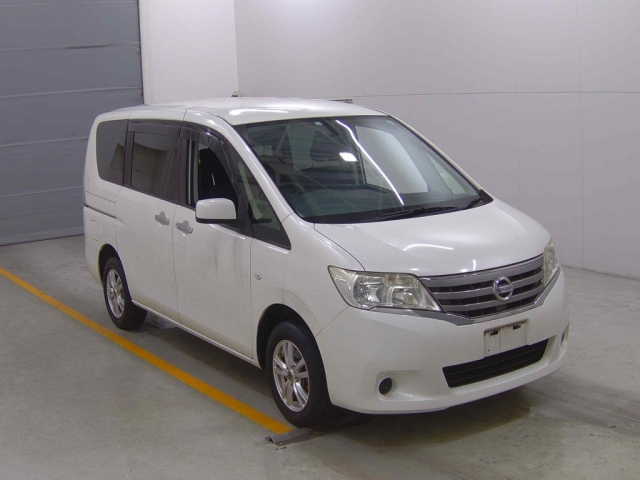 NISSAN SERENA 2012