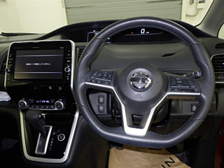 NISSAN SERENA 2016