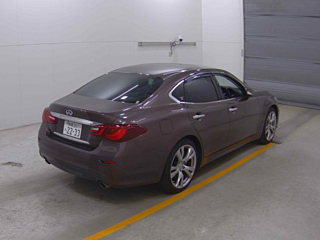 NISSAN FUGA 2018