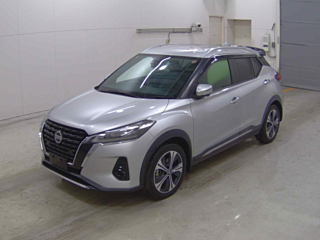 NISSAN KIX 2020