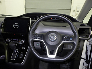 NISSAN SERENA 2020