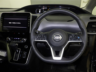 NISSAN SERENA 2020