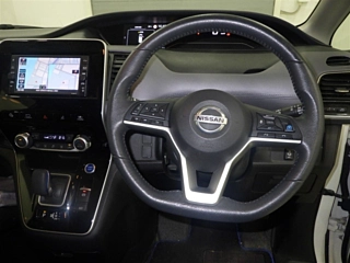NISSAN SERENA 2020