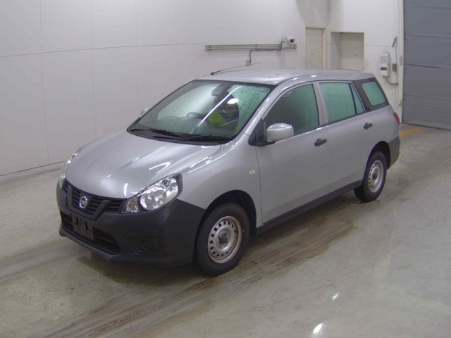 NISSAN AD 2020