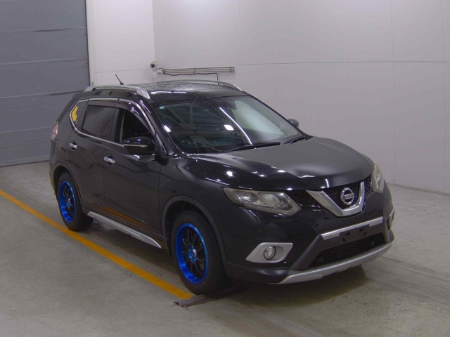 NISSAN X-TRAIL 2014