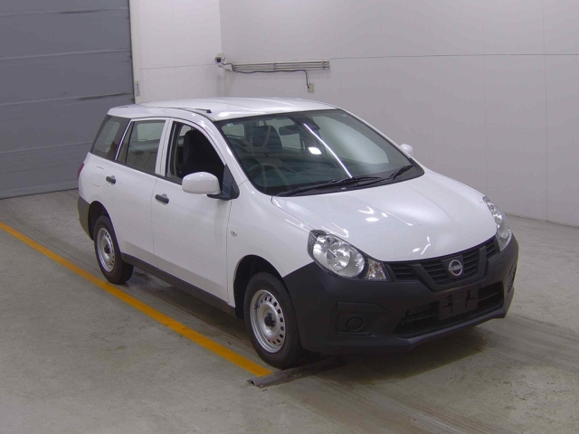 NISSAN AD 2023
